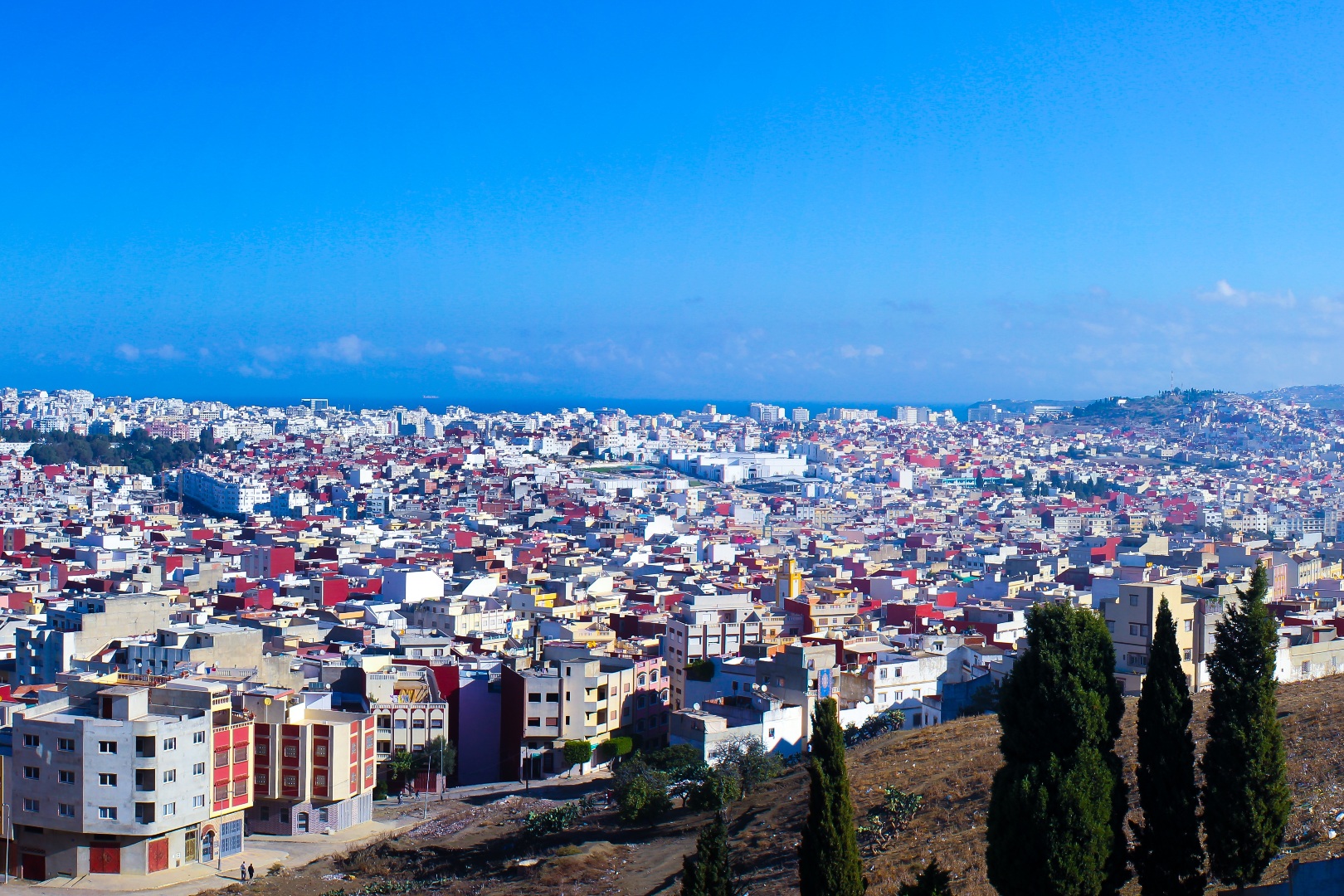 VILLEN, RIADS UND GEBÄUDE ZU VERKAUFEN IN MAROKKO, ATLAS-GEBIRGE